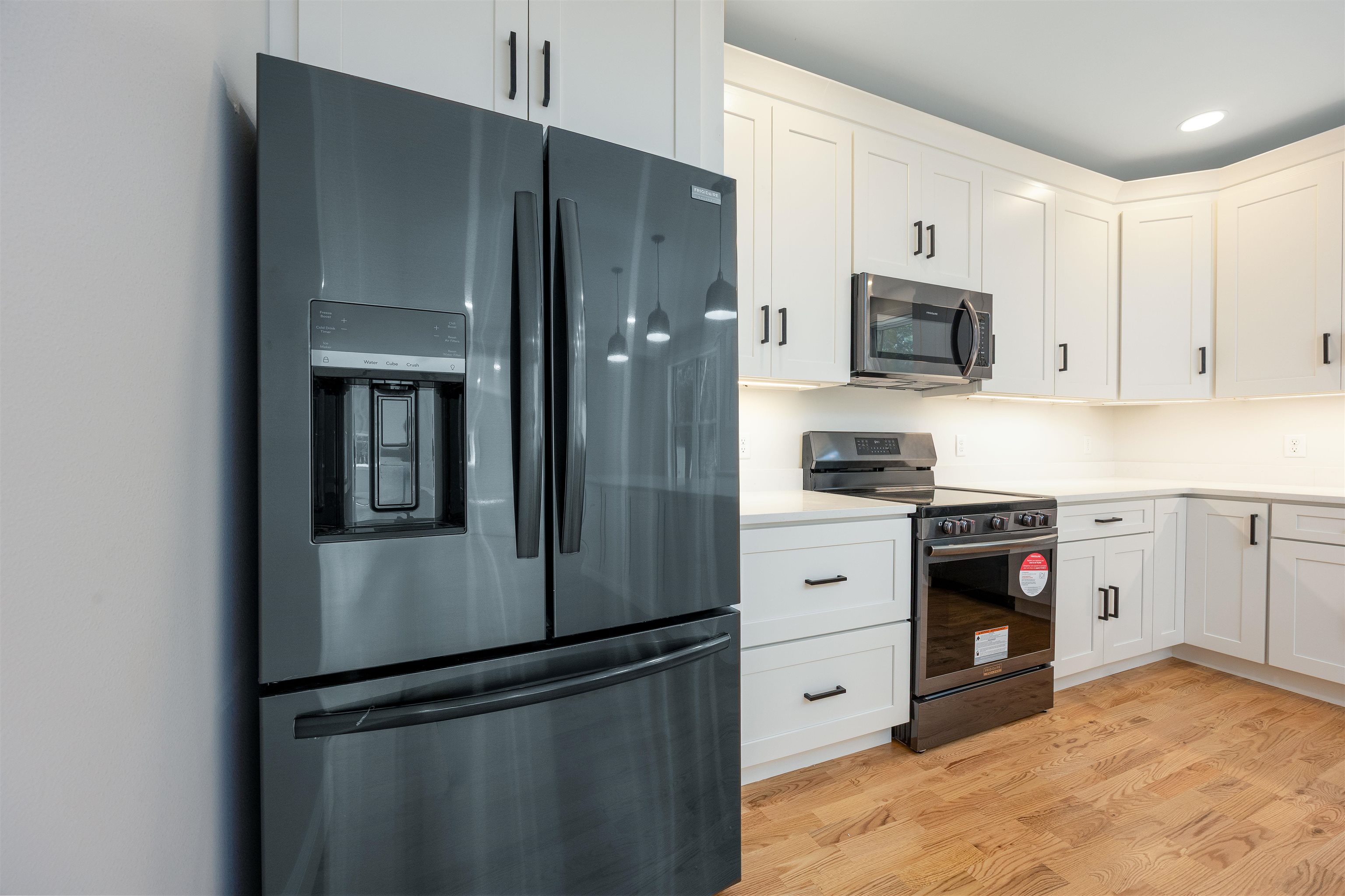 99 Rockingham Road, Unit 1 Londonderry, NH 03053 - Photo 5 of 42