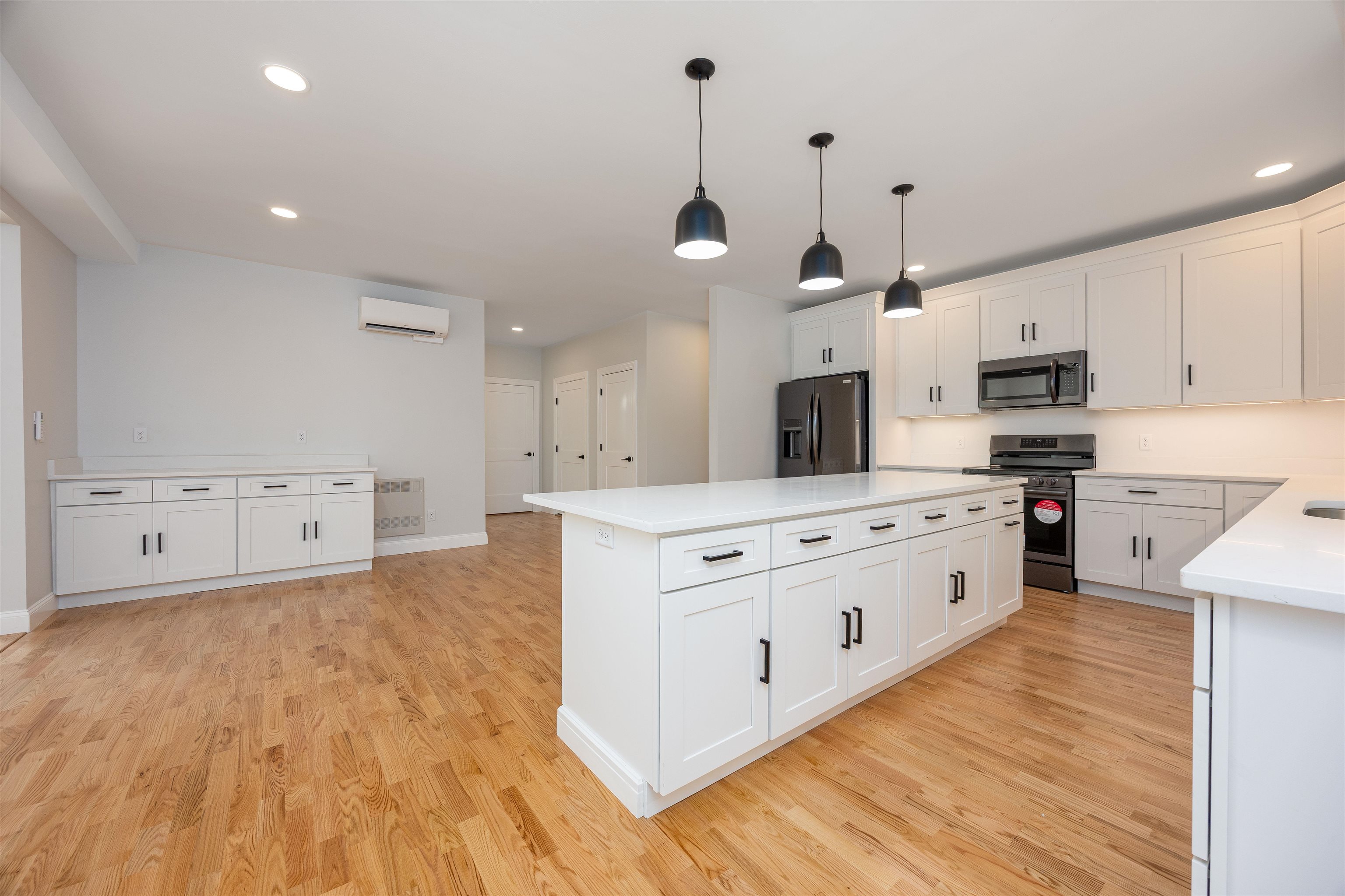 99 Rockingham Road, Unit 1 Londonderry, NH 03053 - Photo 6 of 42