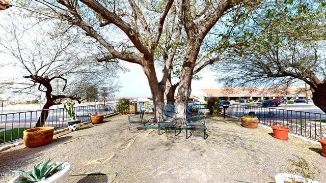 $164,000 | 252 Shadow Mountain Drive, Unit E7, El Paso, TX 79912