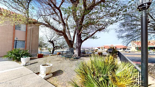 $164,000 | 252 Shadow Mountain Drive, Unit E7, El Paso, TX 79912