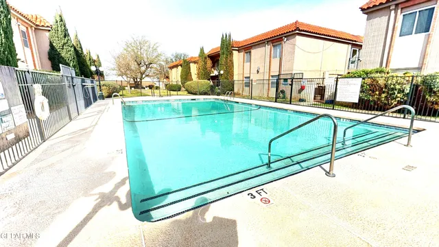 $164,000 | 252 Shadow Mountain Drive, Unit E7, El Paso, TX 79912