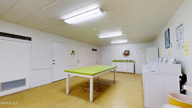 $164,000 | 252 Shadow Mountain Drive, Unit E7, El Paso, TX 79912