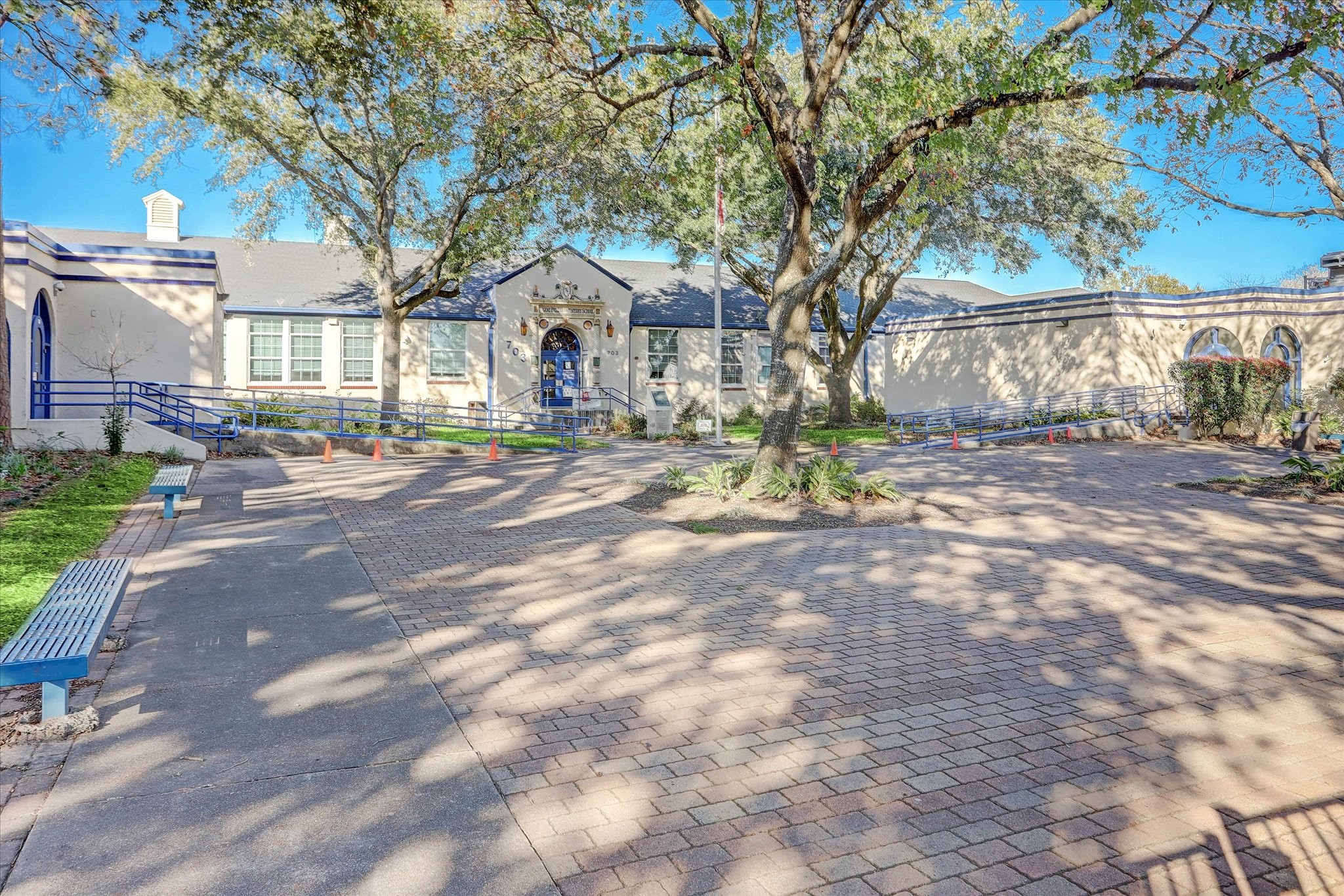 602 Aurora Street Houston, TX 77008 - Photo 29 of 36 Zoned to Field Elementary, located within the Heights and serving the surrounding neighborhood. An established campus with a strong community presence. Conveniently positioned for daily routines.
