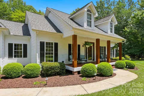 $689,000 | 2230 Wedgewood Drive, Matthews, NC 28104