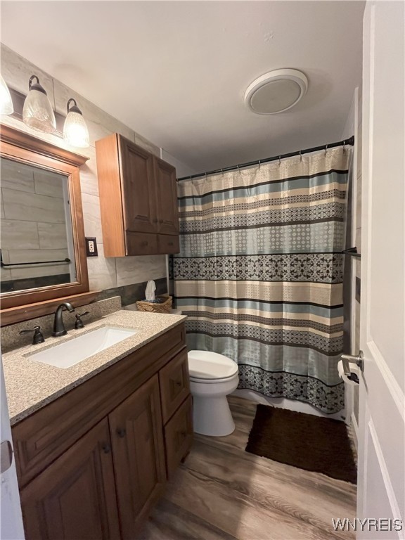 4833 Freeman Road Orchard Park, NY 14127 - Photo 25 of 34 2nd flr bathroom