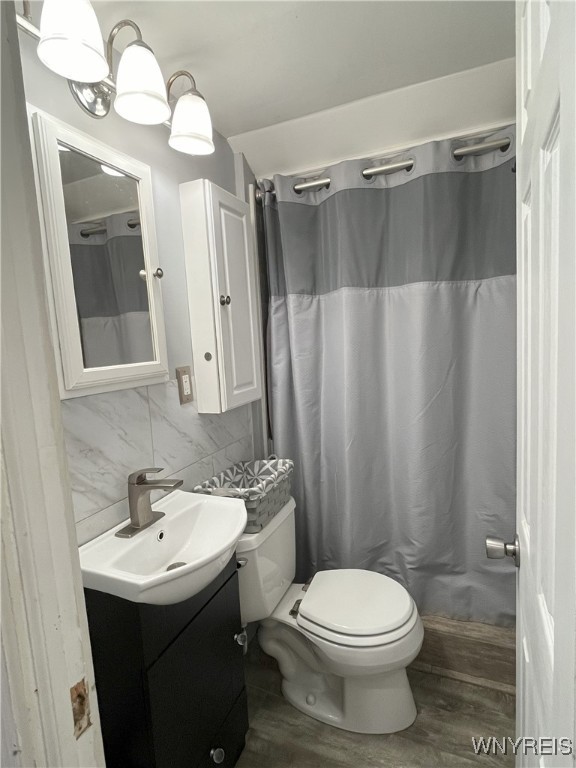 4833 Freeman Road Orchard Park, NY 14127 - Photo 10 of 34 1st flr bathroom