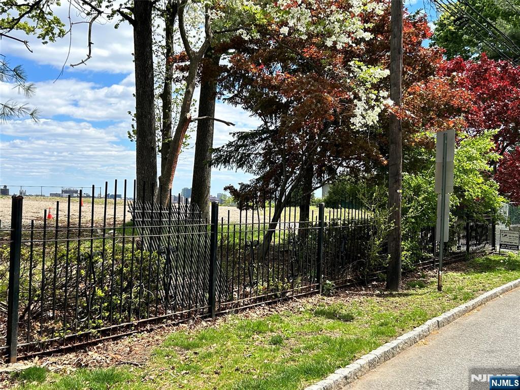 55-69 Bluff Road Fort Lee, NJ 07024 - Photo 15 of 15