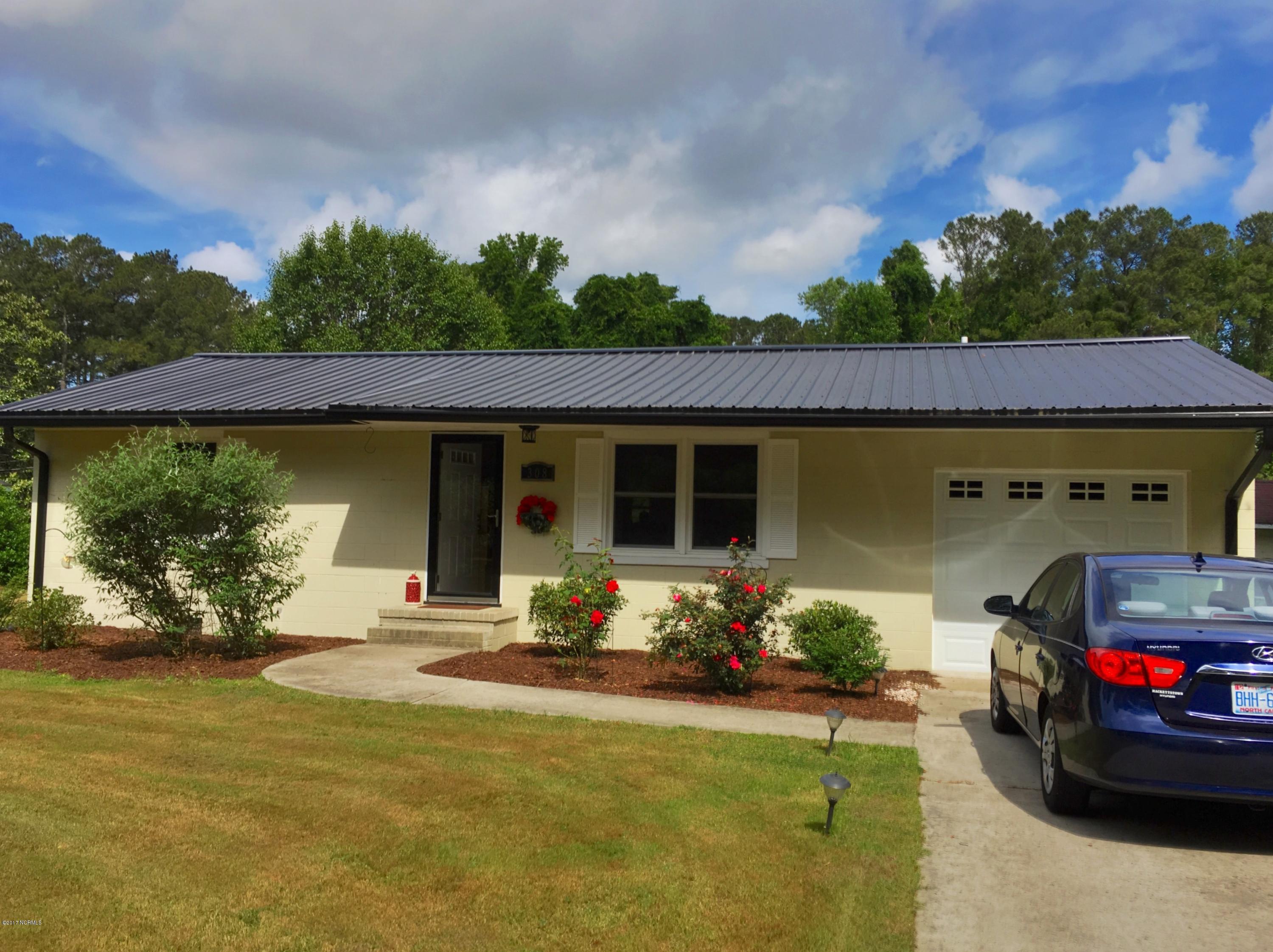 308 Smaw Road Washington, NC 27889 - Photo 2 of 11 20170504_142713669_iOS