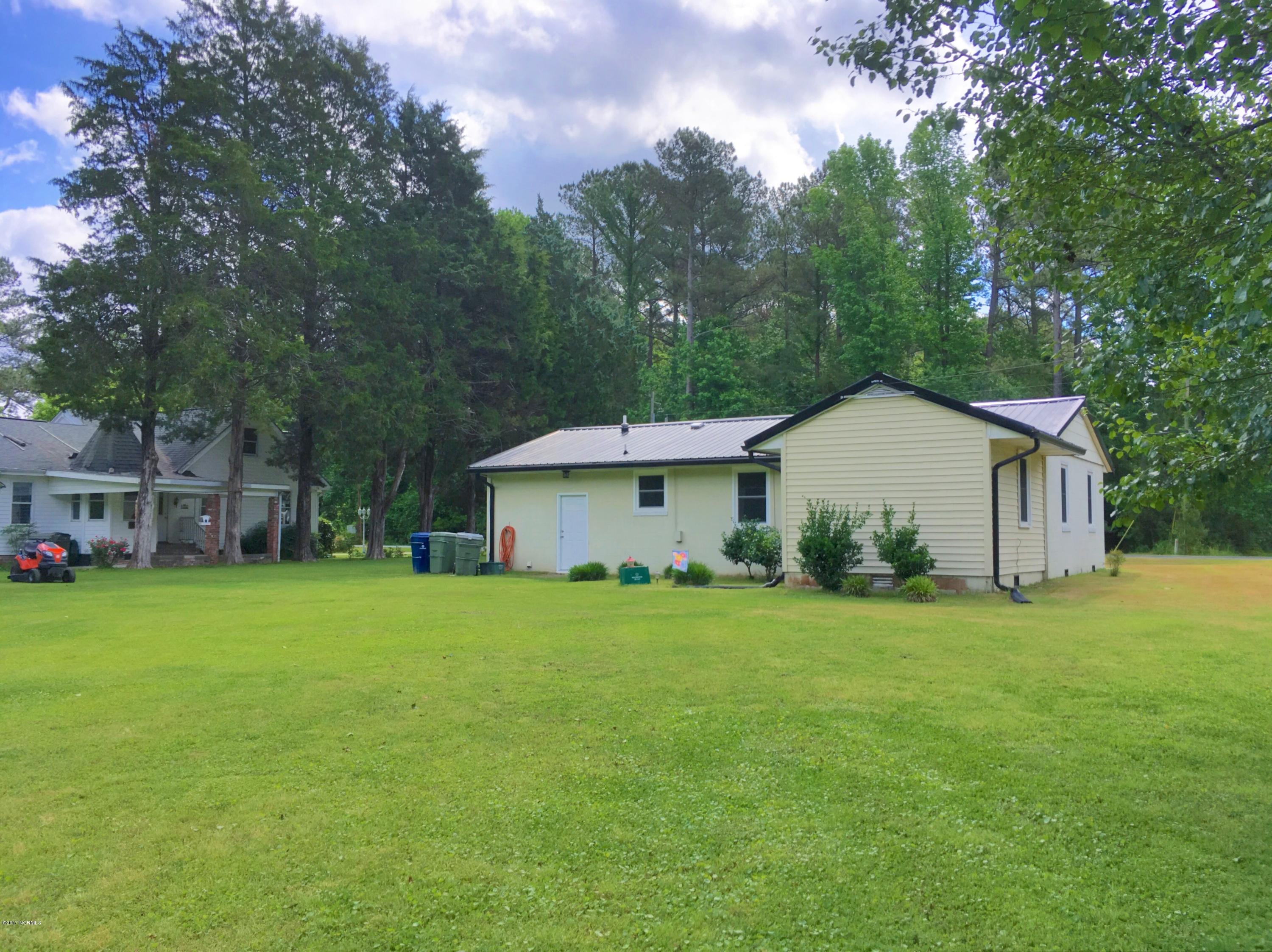 308 Smaw Road Washington, NC 27889 - Photo 5 of 11 20170504_143019043_iOS