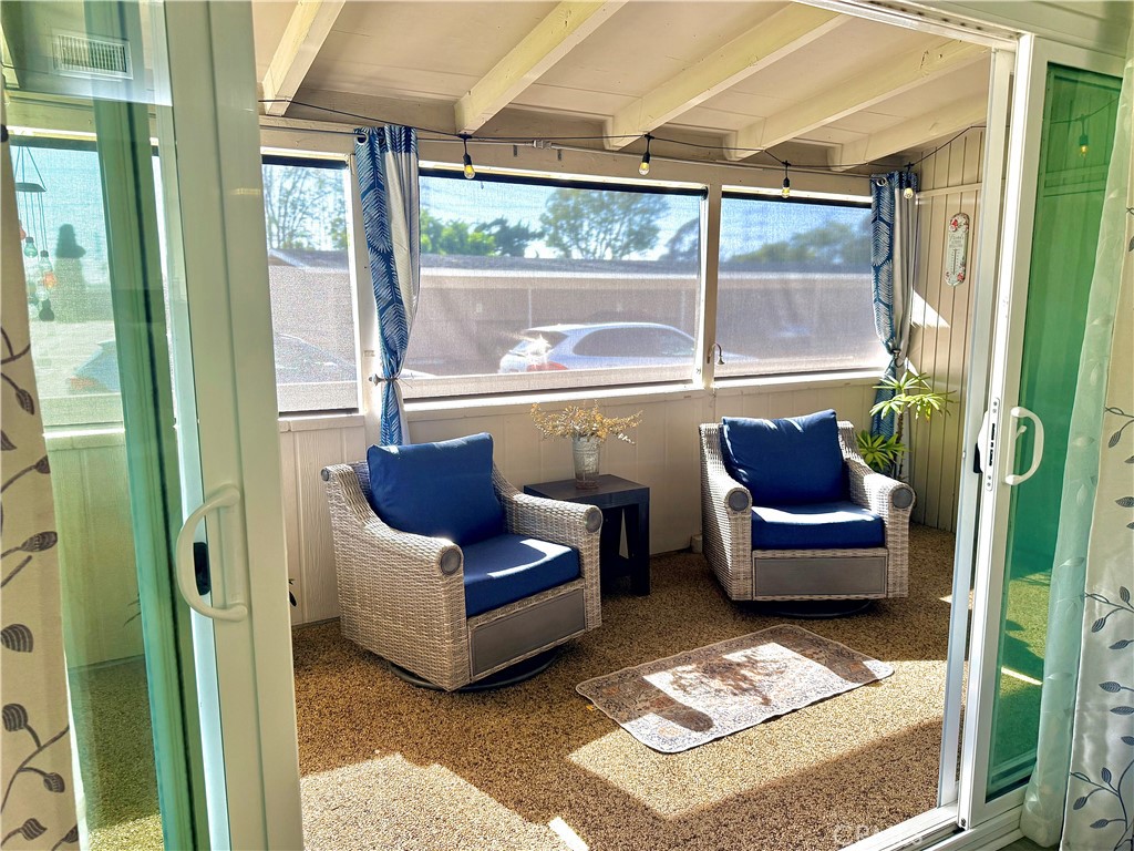1075 Brookline Road Seal Beach, CA 90740 - Photo 29 of 35 Center Closing Sliding Glass Door