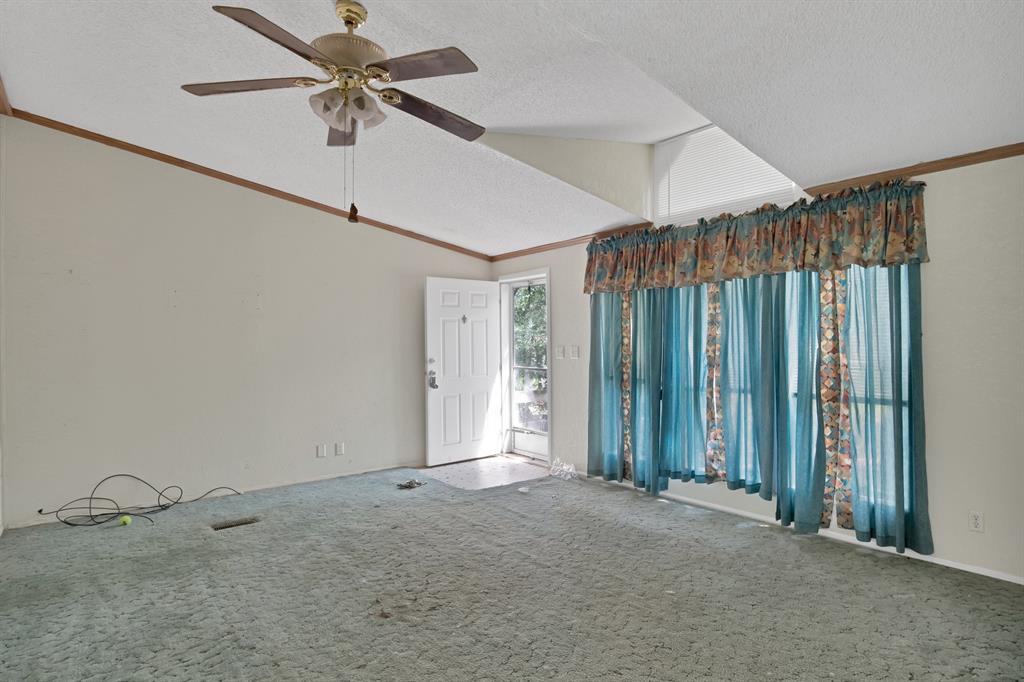318 Bavarian Road Waco, TX 76705 - Photo 5 of 26 a view of an empty room with a fan