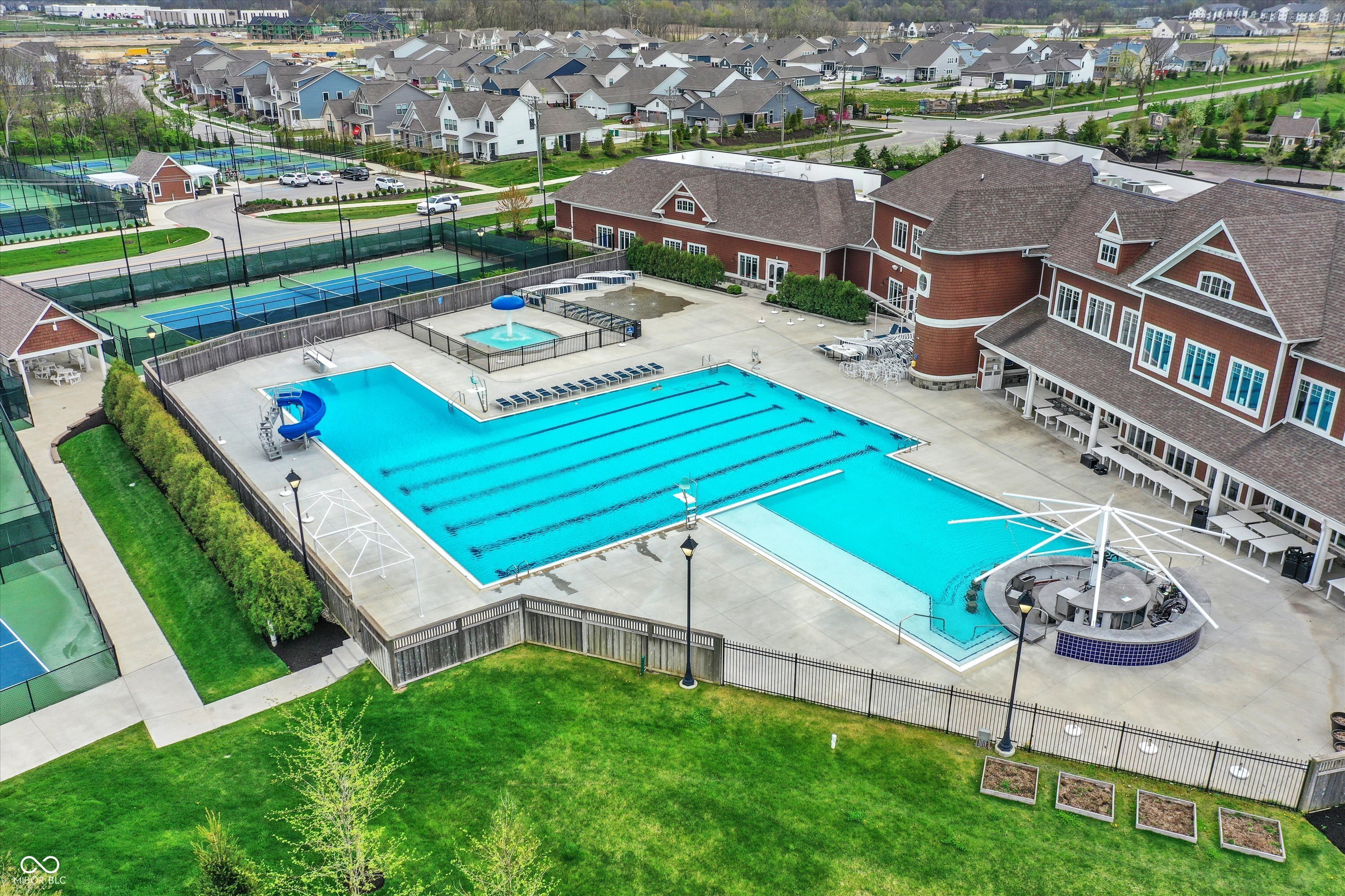 374 Old Ashbury Road Westfield, IN 46074 - Photo 13 of 37