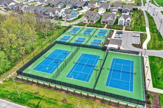 $299,900 | 374 Old Ashbury Road, Westfield, IN 46074