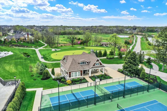 $299,900 | 374 Old Ashbury Road, Westfield, IN 46074