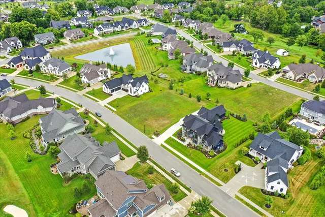 $299,900 | 374 Old Ashbury Road, Westfield, IN 46074