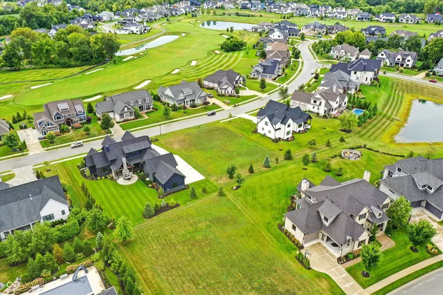 $299,900 | 374 Old Ashbury Road, Westfield, IN 46074