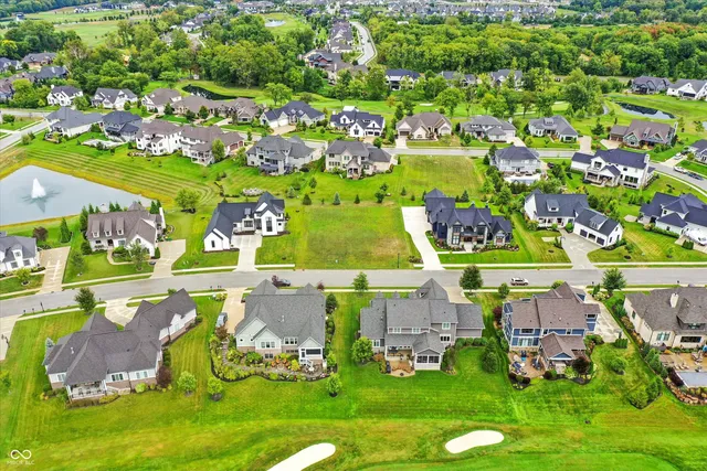 $299,900 | 374 Old Ashbury Road, Westfield, IN 46074