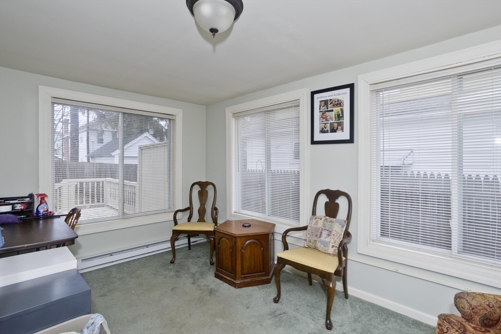 44 Meredith Street Springfield, MA 01108 - Photo 21 of 41