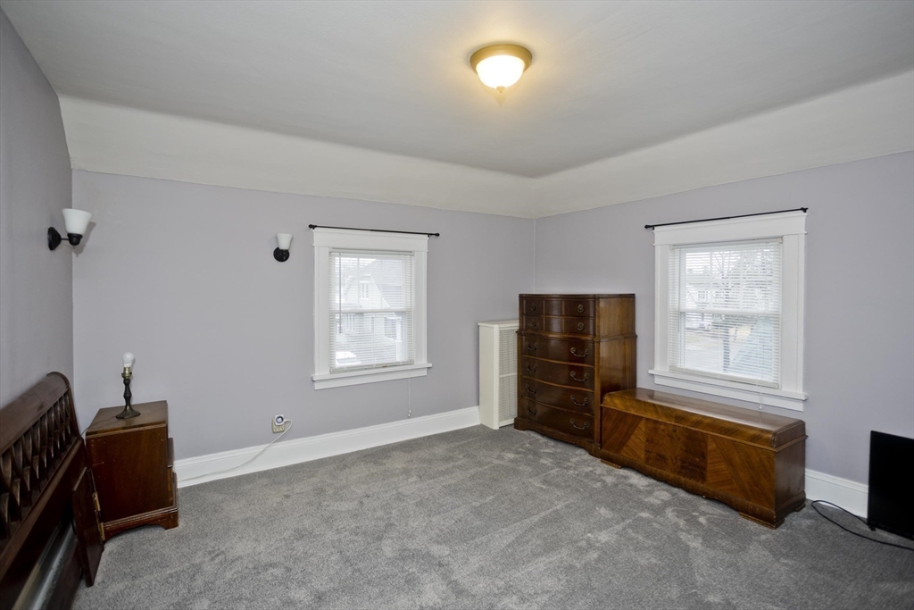 44 Meredith Street Springfield, MA 01108 - Photo 28 of 41