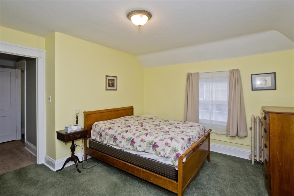 44 Meredith Street Springfield, MA 01108 - Photo 32 of 41