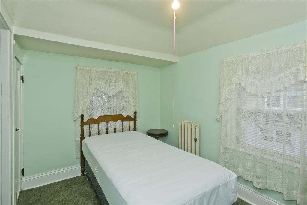 44 Meredith Street Springfield, MA 01108 - Photo 34 of 41