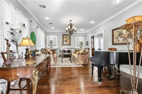$845,000 | 8333 Pritchard Place, New Orleans, LA 70118
