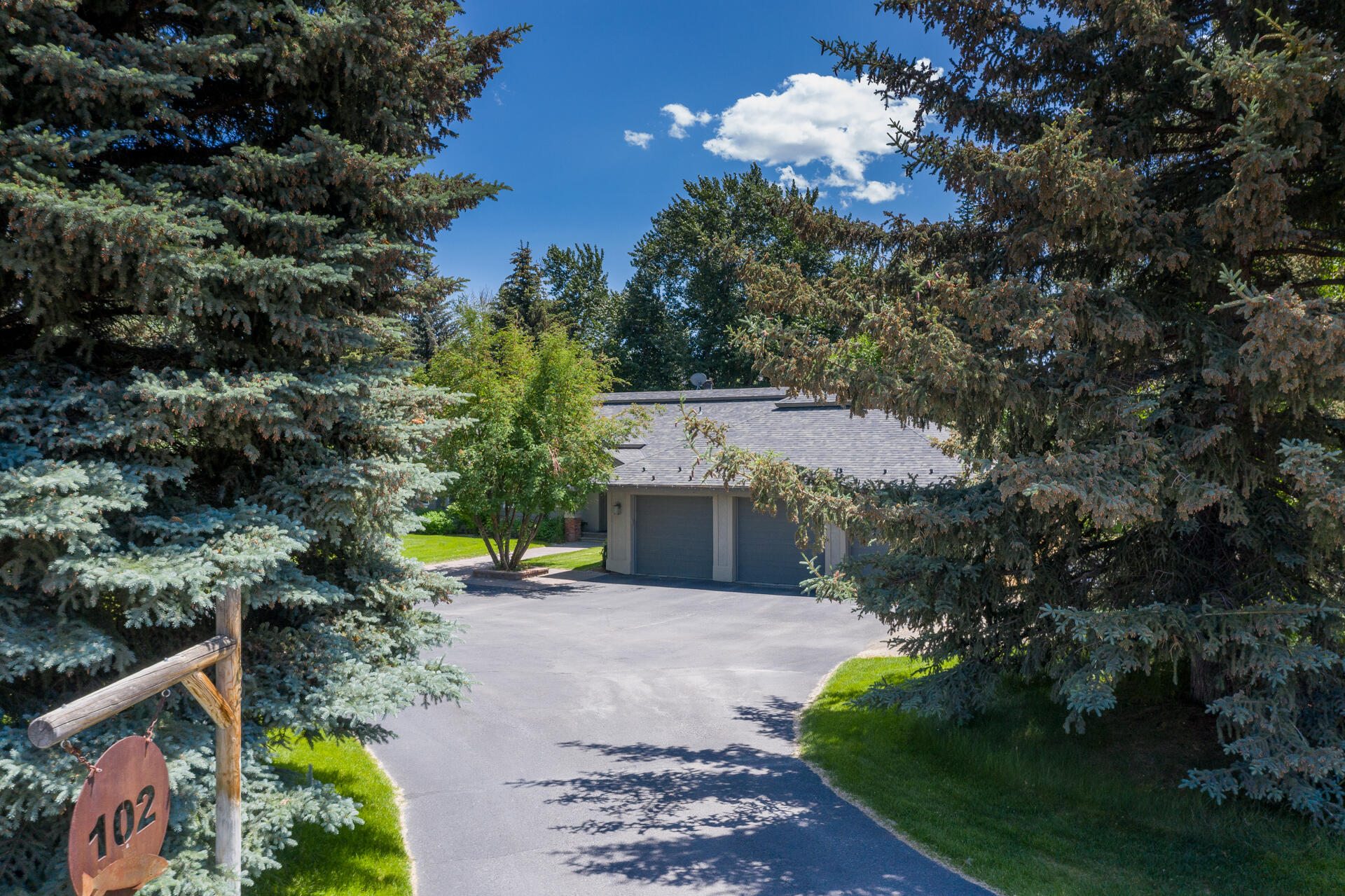 102 Willow Road Hailey, ID 83333 - Photo 36 of 38 Address signage