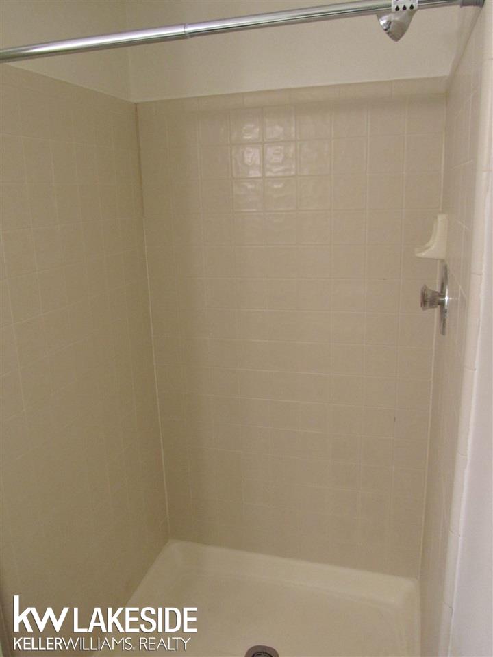 8735 22 Mile Road Utica, MI 48317 - Photo 29 of 34