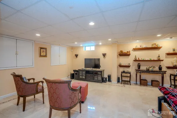 $1,450,000 | 31 Sapphire Drive, West Windsor, NJ 08550