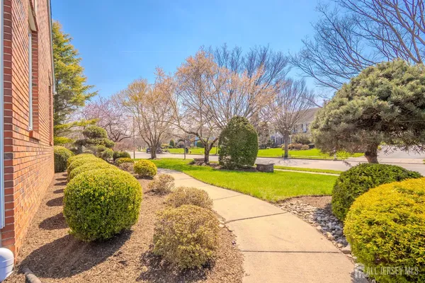 $1,450,000 | 31 Sapphire Drive, West Windsor, NJ 08550