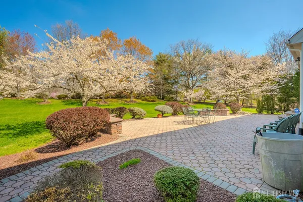 $1,450,000 | 31 Sapphire Drive, West Windsor, NJ 08550