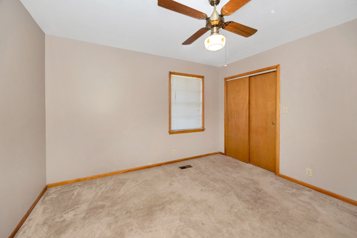 40 Blanche Road Taft, TN 38488 - Photo 16 of 38 an empty room with windows and fan