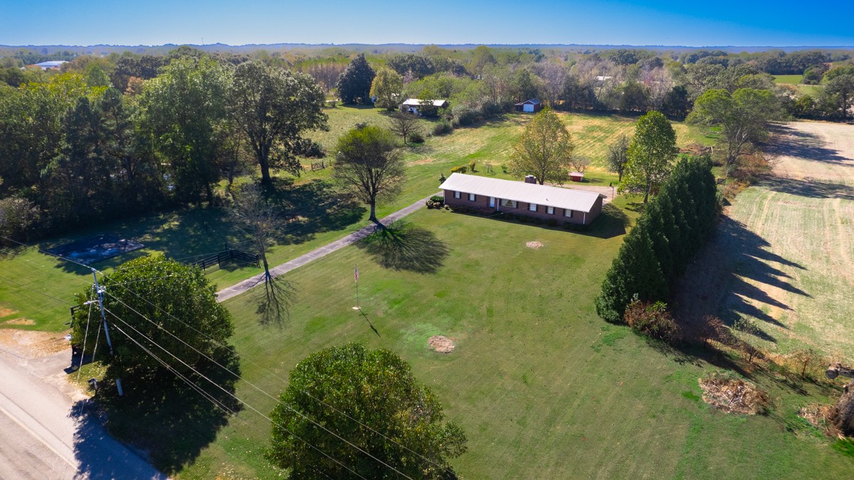 40 Blanche Road Taft, TN 38488 - Photo 36 of 38 a view of an outdoor space and a yard