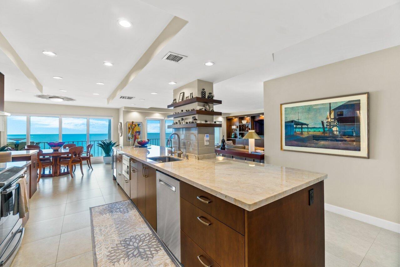 4301 North Ocean Boulevard, Unit A 1502 Boca Raton, FL 33431 - Photo 4 of 37 009-4301NorthOceanBoulevard-UnitA1502-Bo