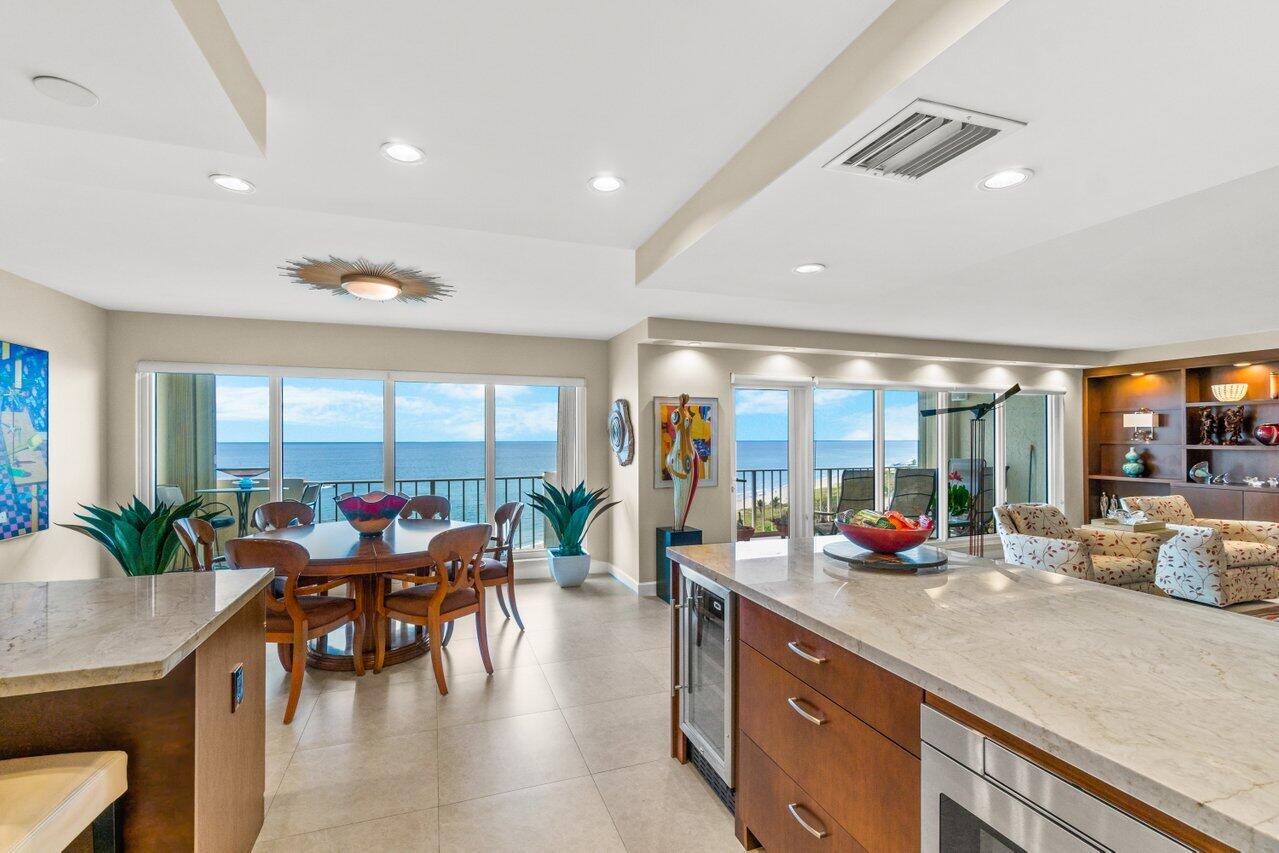 4301 North Ocean Boulevard, Unit A 1502 Boca Raton, FL 33431 - Photo 7 of 37 011-4301NorthOceanBoulevard-UnitA1502-Bo