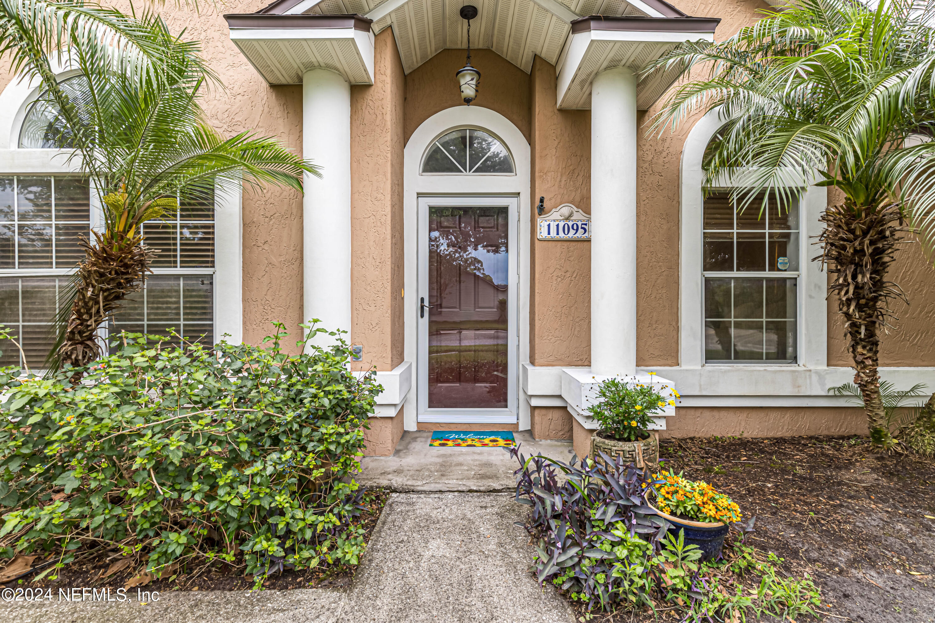 11095 Ridge Point Drive Jacksonville, FL 32257 - Photo 5 of 32 11095 Ridge Point Drive (5)