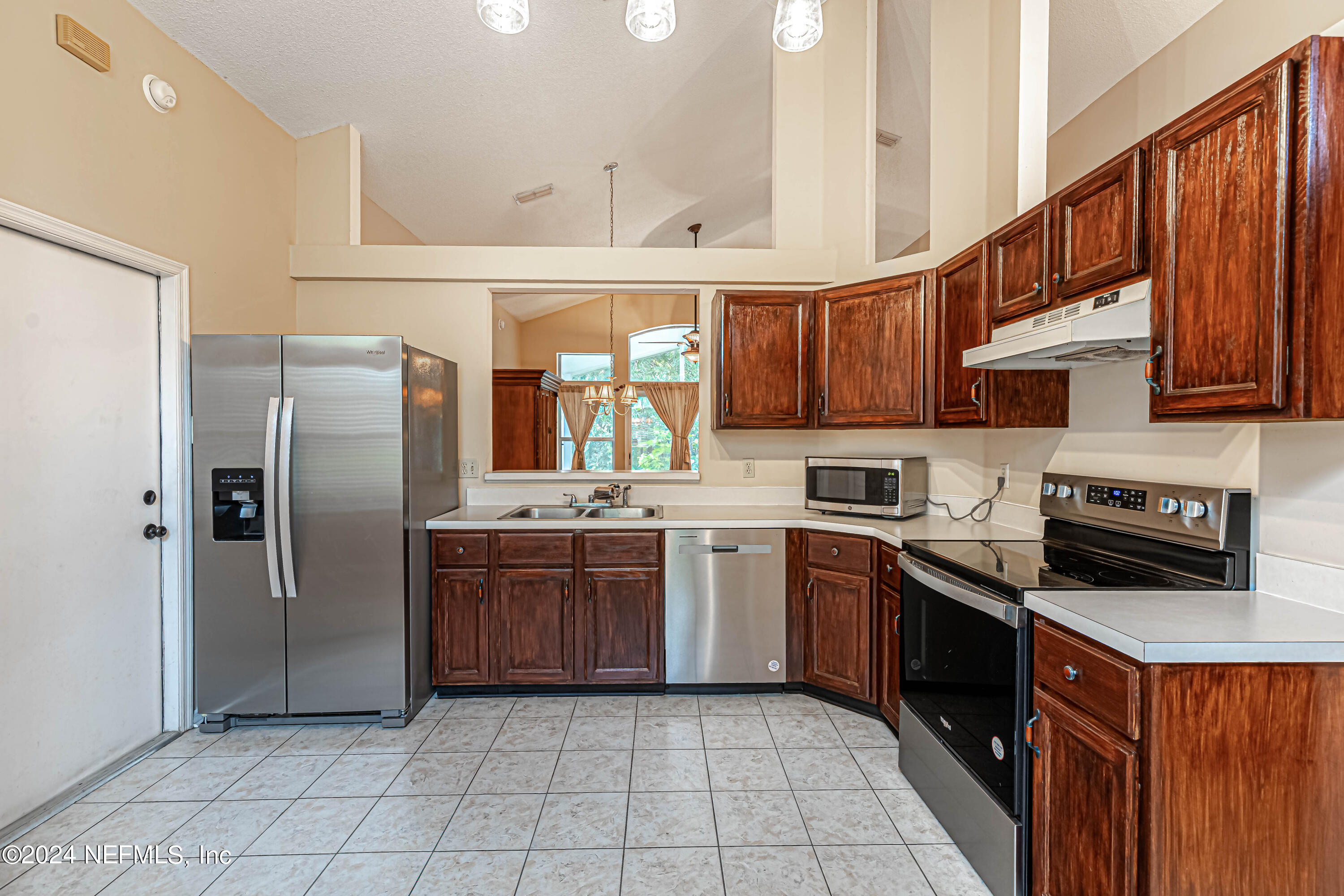 11095 Ridge Point Drive Jacksonville, FL 32257 - Photo 10 of 32 11095 Ridge Point Drive (11)