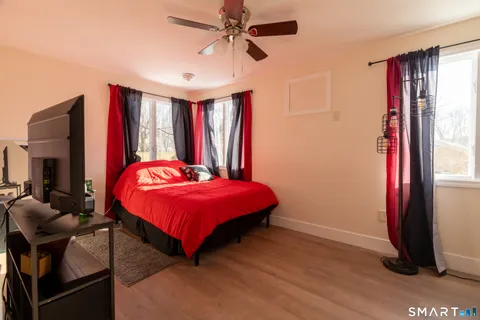 $339,900 | 231 Broad Street, Norwich, CT 06360