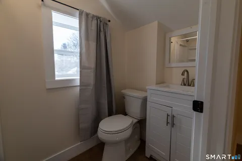 $339,900 | 231 Broad Street, Norwich, CT 06360