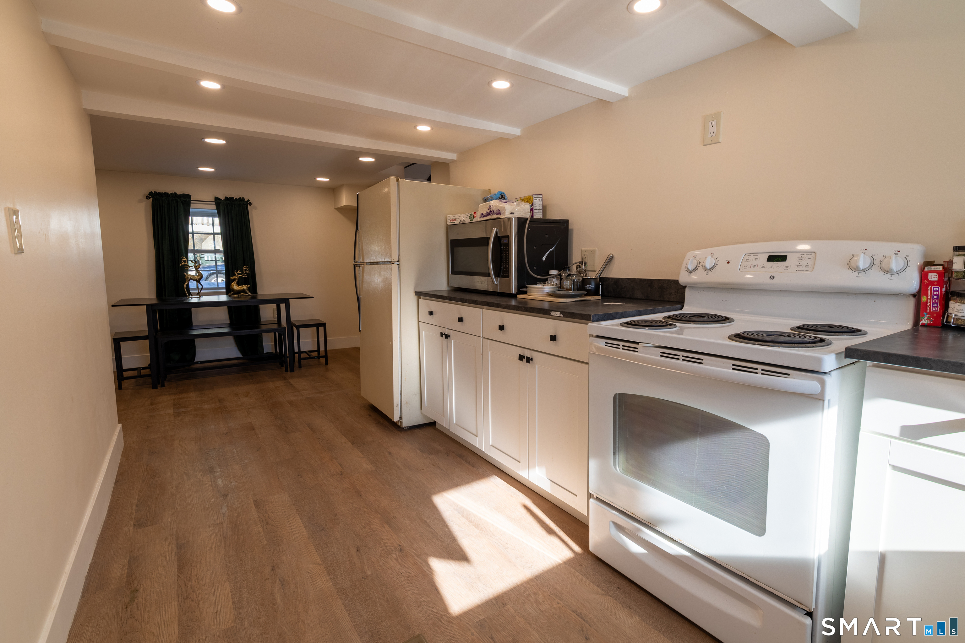 231 Broad Street Norwich, CT 06360 - Photo 6 of 21