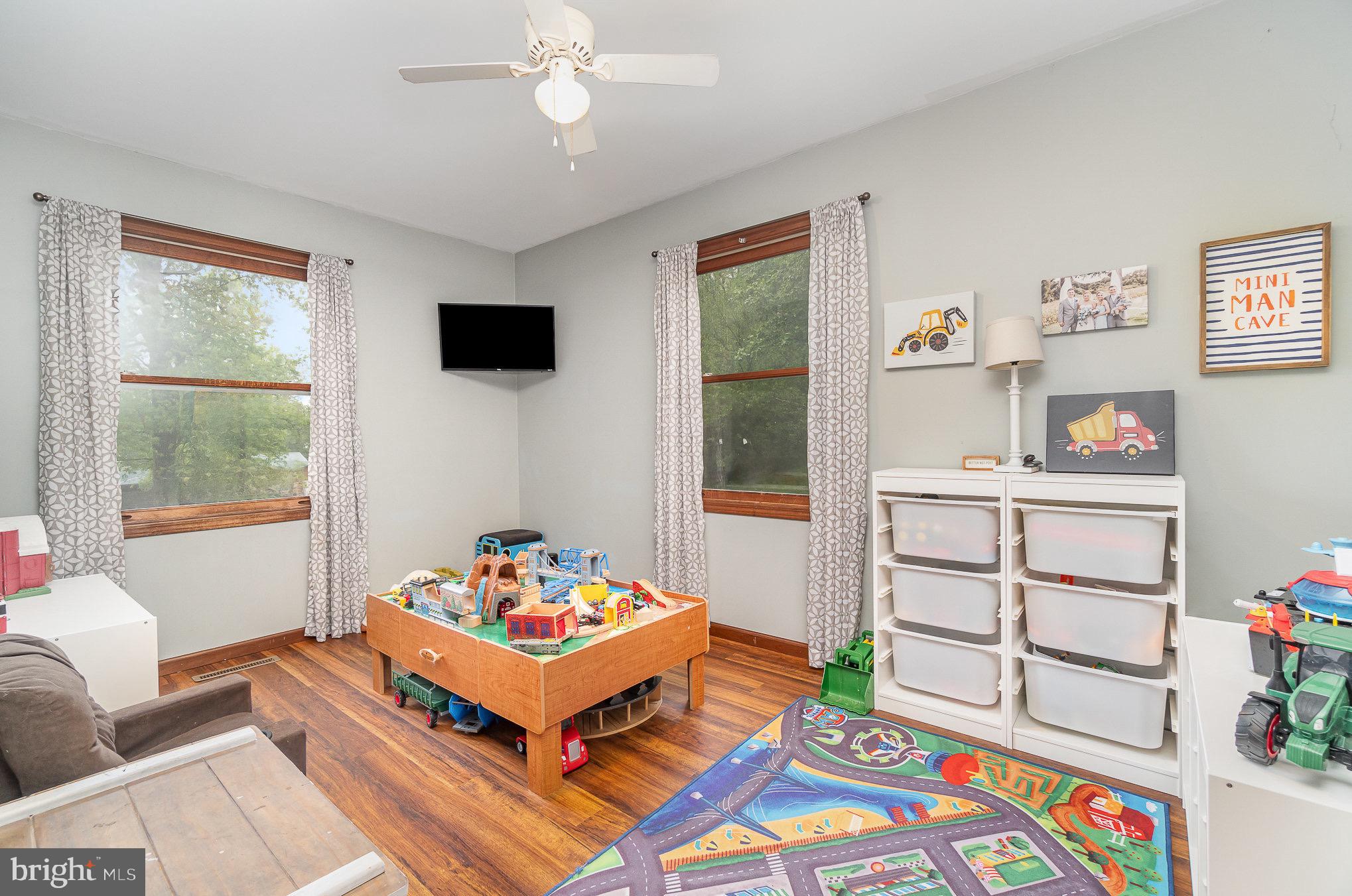 585 Poplar Road Dillsburg, PA 17019 - Photo 14 of 34 Gallery Image 14