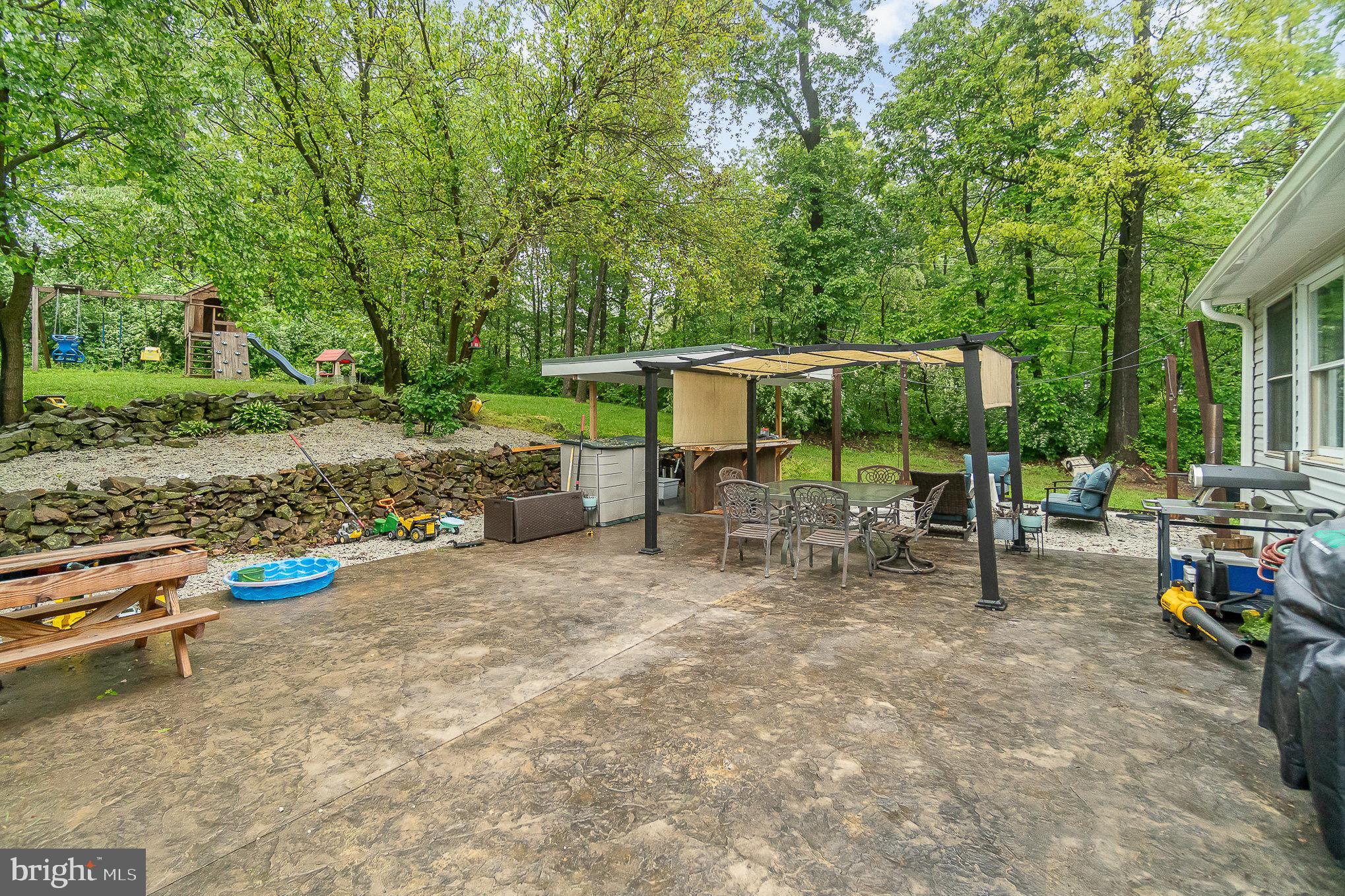 585 Poplar Road Dillsburg, PA 17019 - Photo 26 of 34 Gallery Image 26