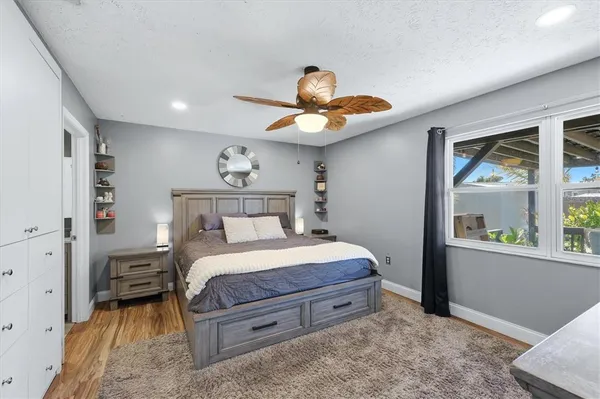 $2,550 | 4478 Longford Drive, Sarasota, FL 34232