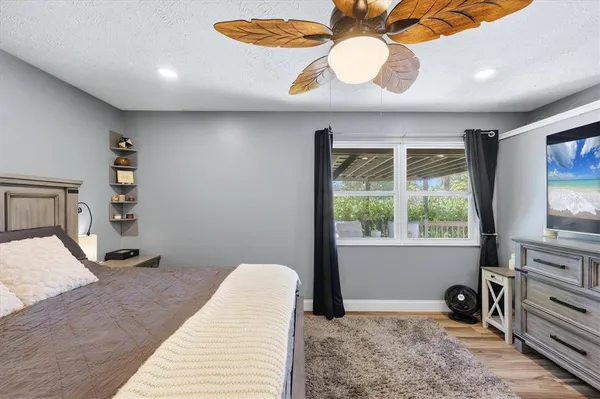 $2,550 | 4478 Longford Drive, Sarasota, FL 34232