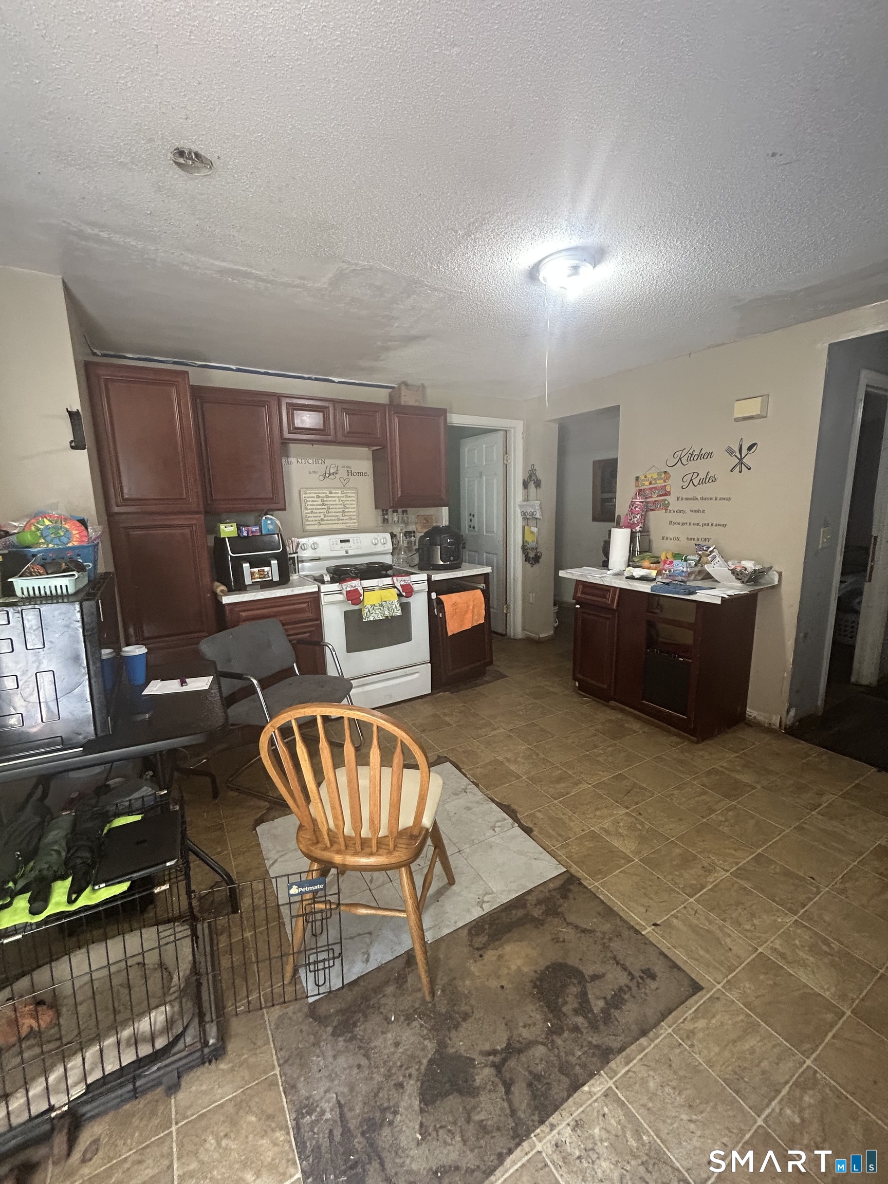 26 Summit Street Meriden, CT 06450 - Photo 7 of 12