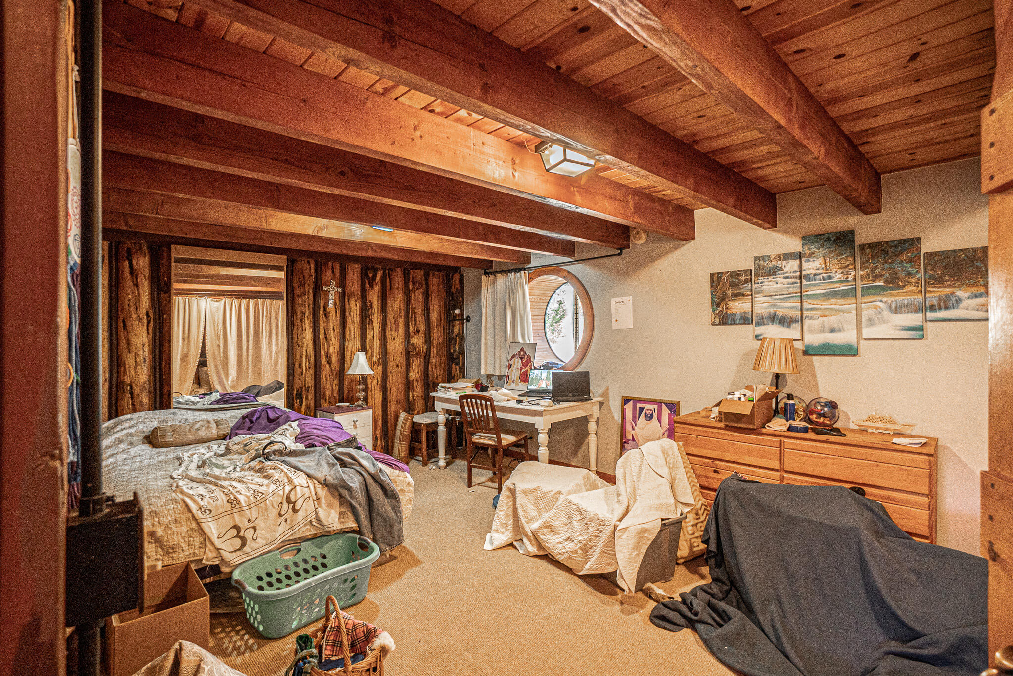 2909 Dead Indian Memorial Road Ashland, OR 97520 - Photo 10 of 75 Main House Lower Bedroom