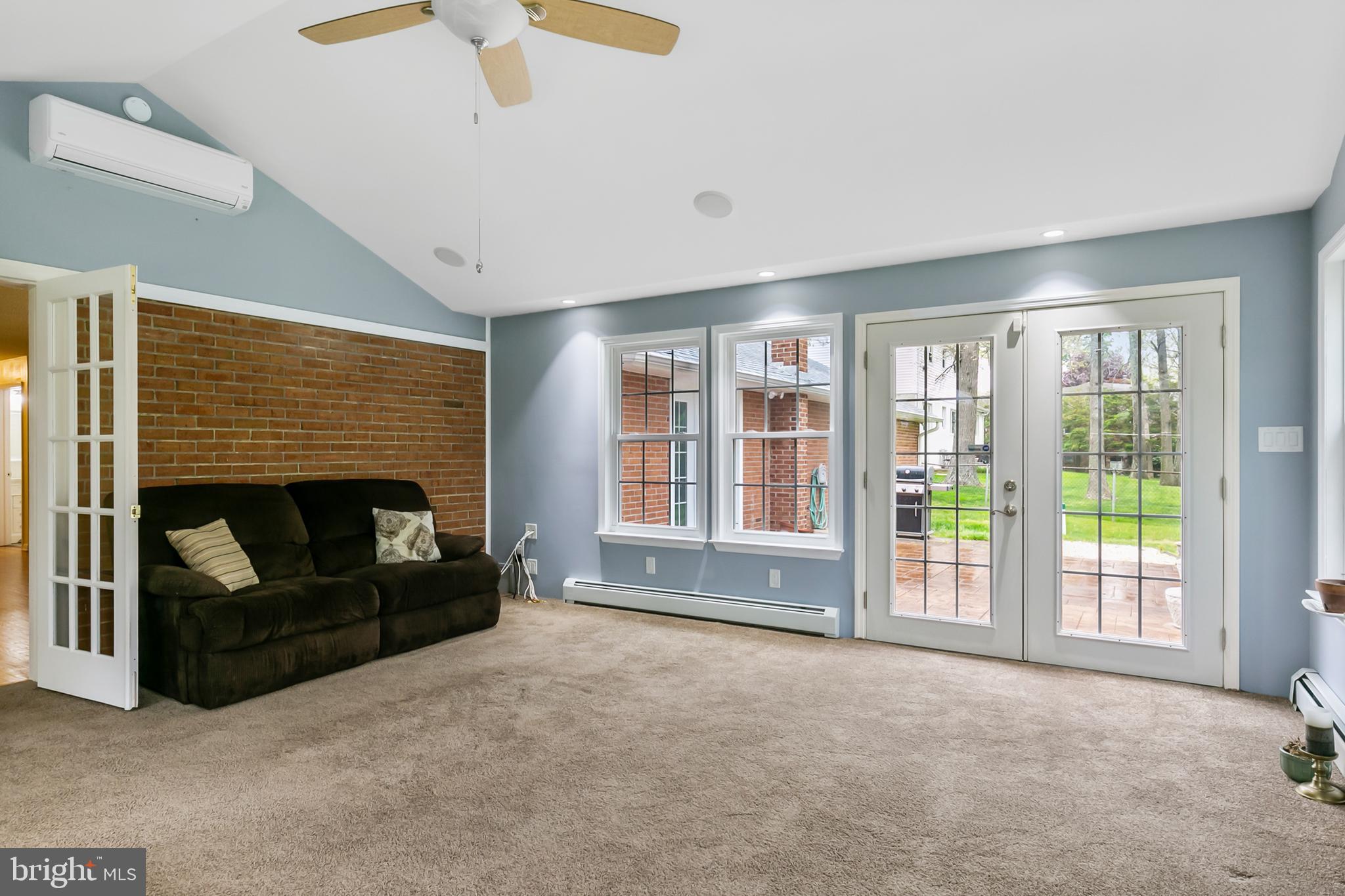 2937 Garwood Road Sicklerville, NJ 08081 - Photo 14 of 29 Family Room