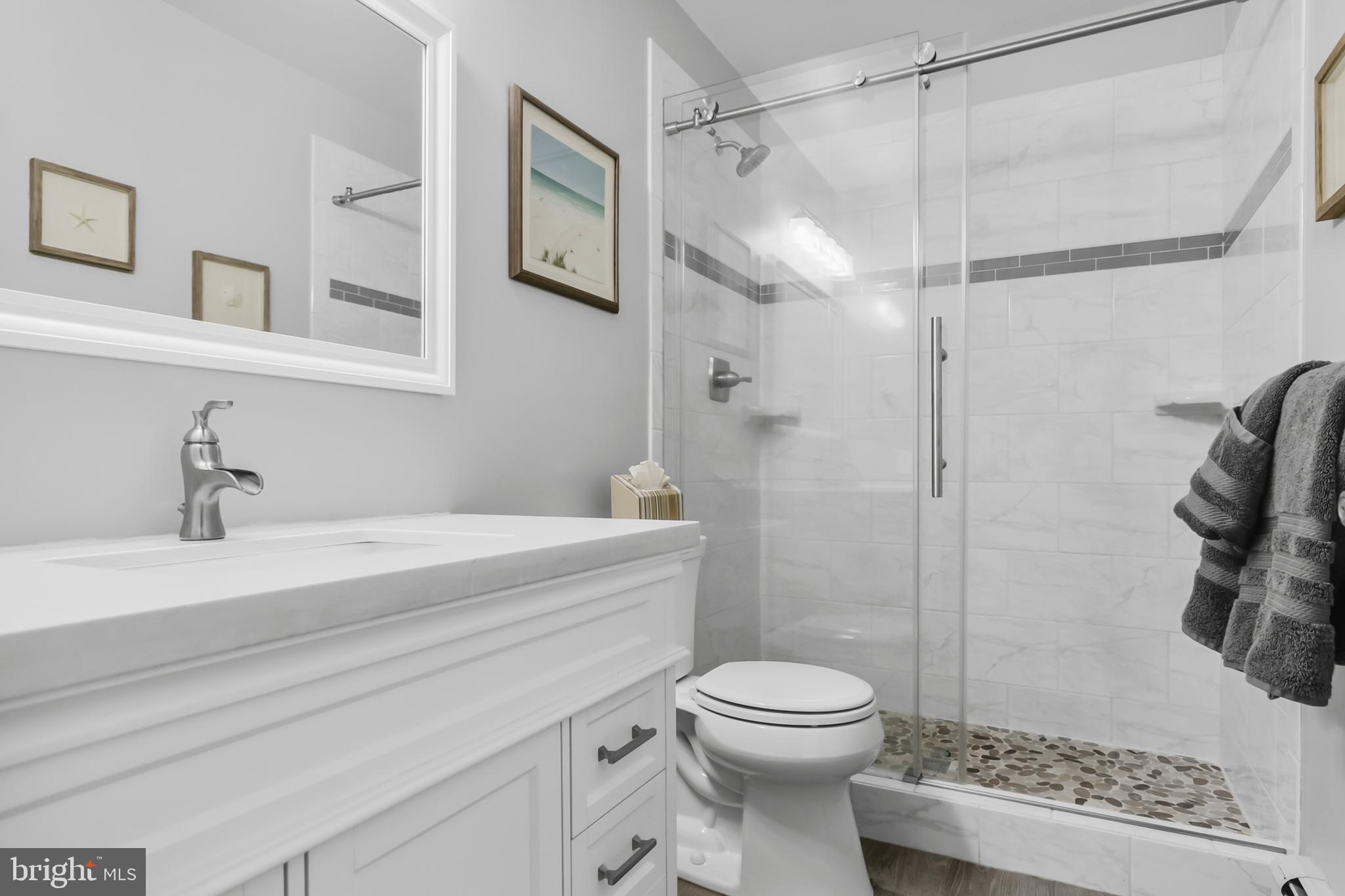 2937 Garwood Road Sicklerville, NJ 08081 - Photo 21 of 29 Bathroom