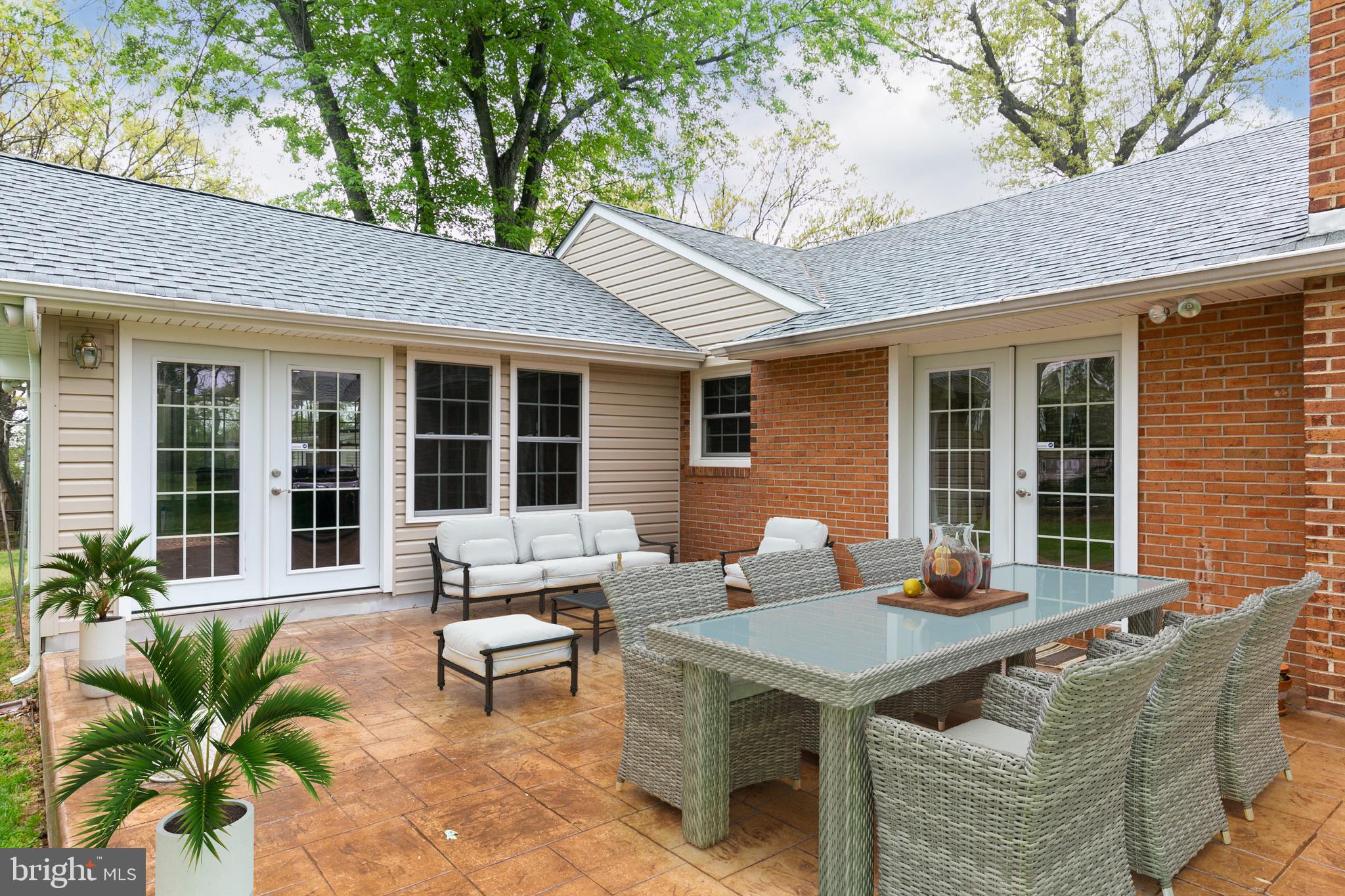 2937 Garwood Road Sicklerville, NJ 08081 - Photo 23 of 29 Patio - Virtually Staged
