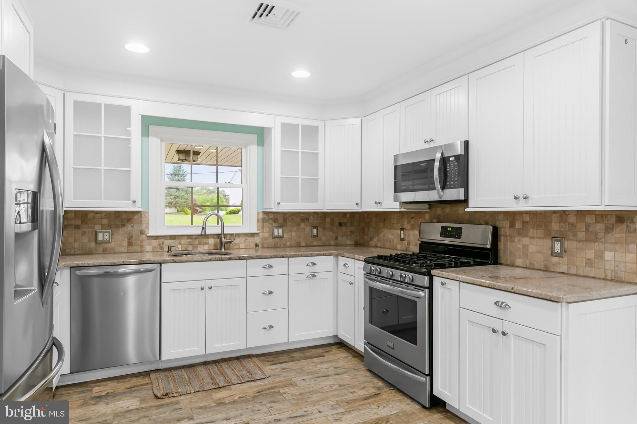 2937 Garwood Road Sicklerville, NJ 08081 - Photo 4 of 29 Kitchen